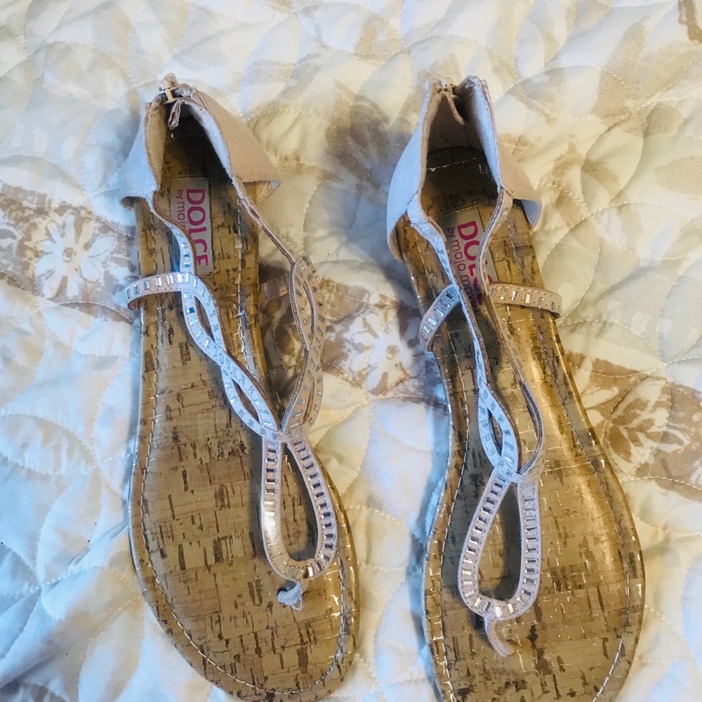 Shoes - Picture 2 of 3